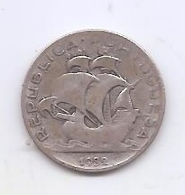 PORTUGAL DEL AÑO 1932 DE 2 Y 1/2 ESCUDO