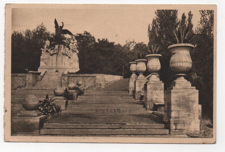 FRANCIA POSTAL N-10 LA DOUCE FRANCE