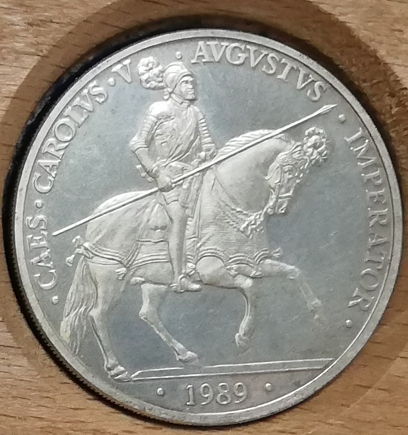SPANIEN AUS DEM JAHR 1989 ZU 5 ECUS