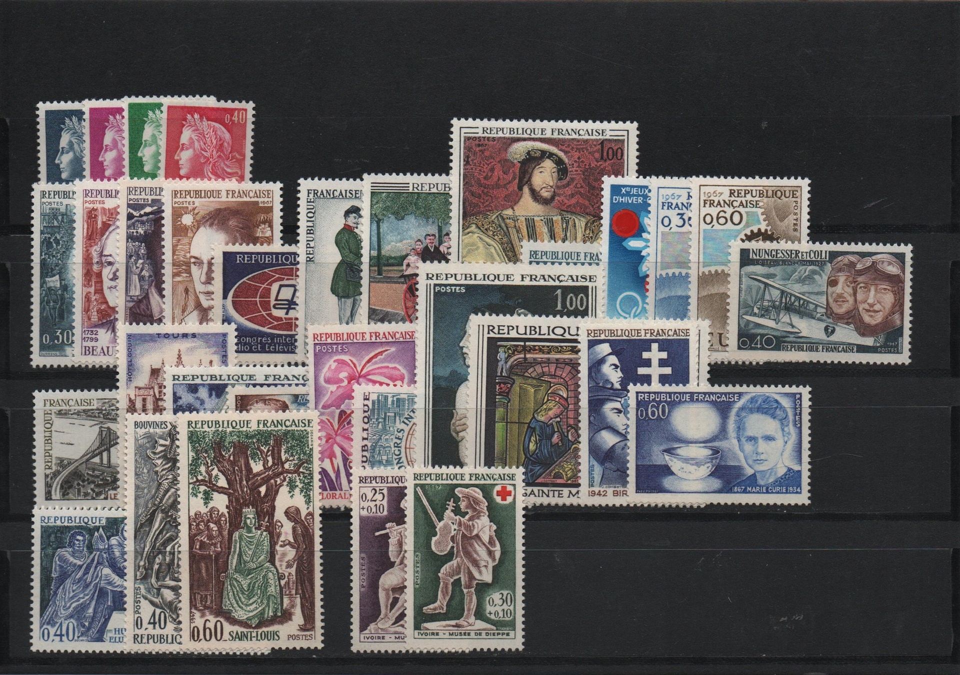 1967 FRANCE COMPLETE STAMPS YEAR