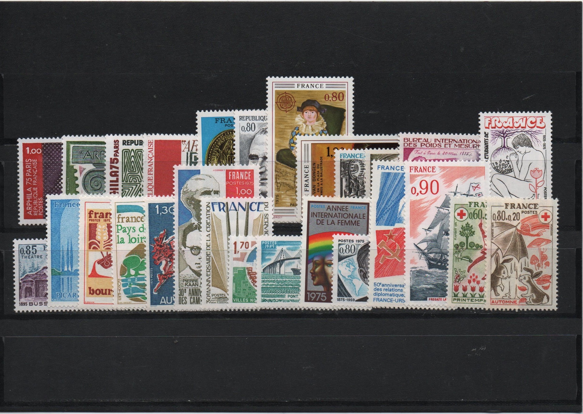 YEAR 1975 FULL SET FRANCE STAMPS