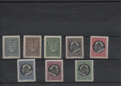 AÑO 1945 COMPLETO SELLOS VATICANO