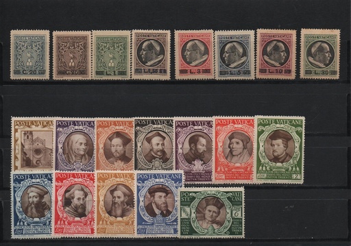 AÑO 1946 COMPLETO SELLOS VATICANO